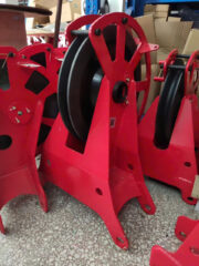 Giá đỡ cần gồm puli