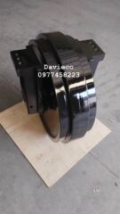 Bánh dẫn hướng máy xúc